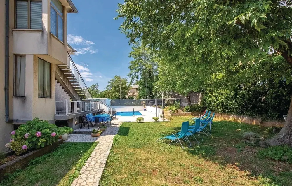 Nice Home in Kostrena With Wifi and 2 Bedrooms