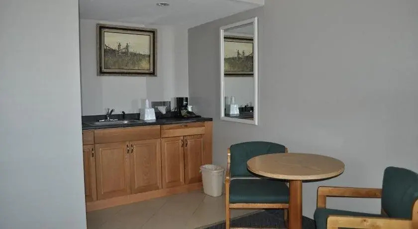 Bradford Inn And Suites