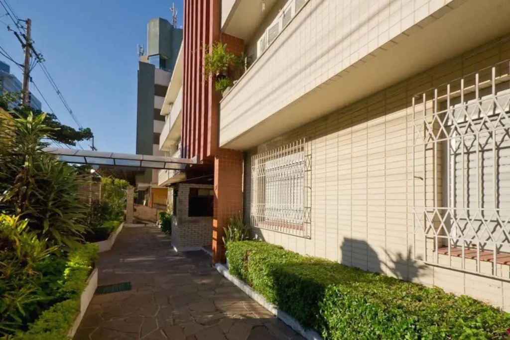 Apto 2 Quartos mais Sofá Cama até 5 Pessoas - Avenida Carlos Gomes