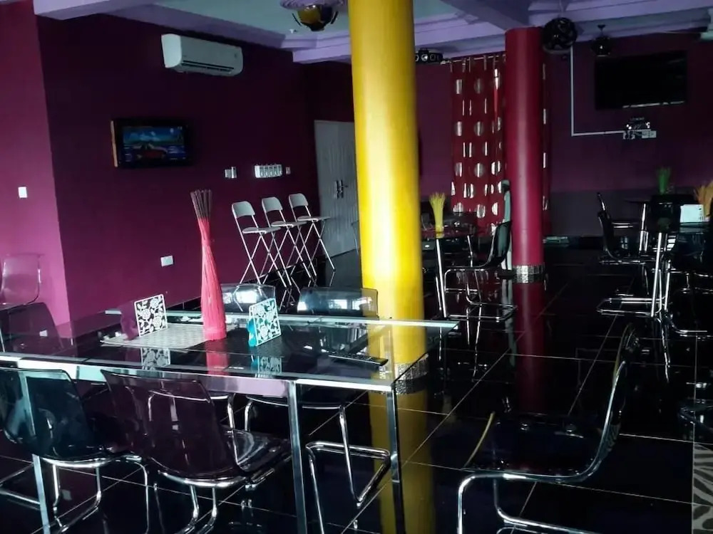 GQ Luxury Hills Hotel- Akropong Akwapim