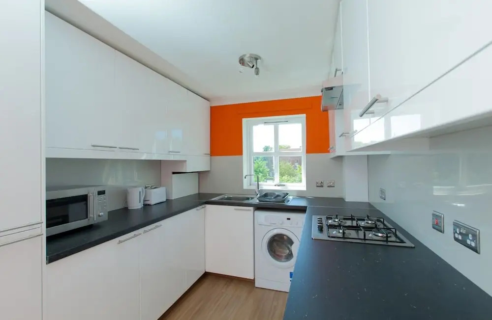 Lovely Upgraded Modern Flat in North Edinburgh