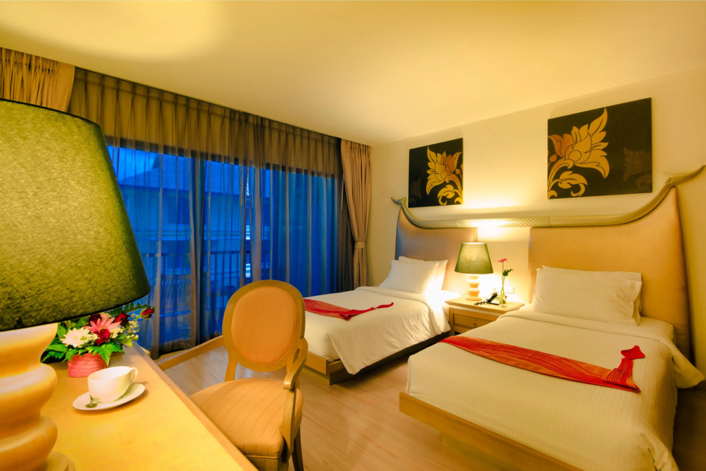 The StandardX, Bangkok Phra Arthit