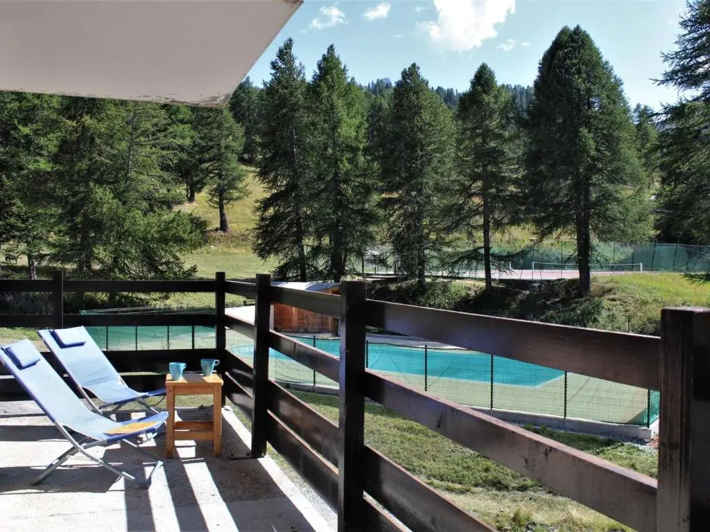 Appartement 3 Pièces 6 couchages avec piscine, animaux admis à Risoul 1850 - FR-1-330-209
