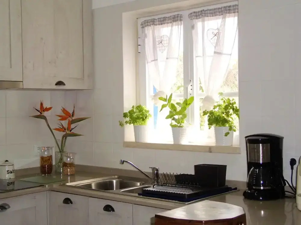 House with 3 Bedrooms in Mafra, with Wonderful Mountain View, Shared Pool, Enclosed Garden - 5 Km From the Beach