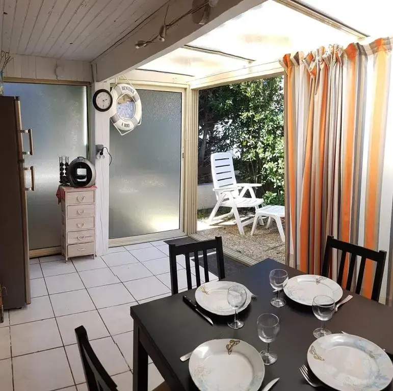 H116 : Gruissan : Villa 2 Pièces Mezzanine 6 Couchages