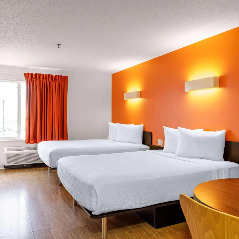 Motel 6-Swift Current, SK