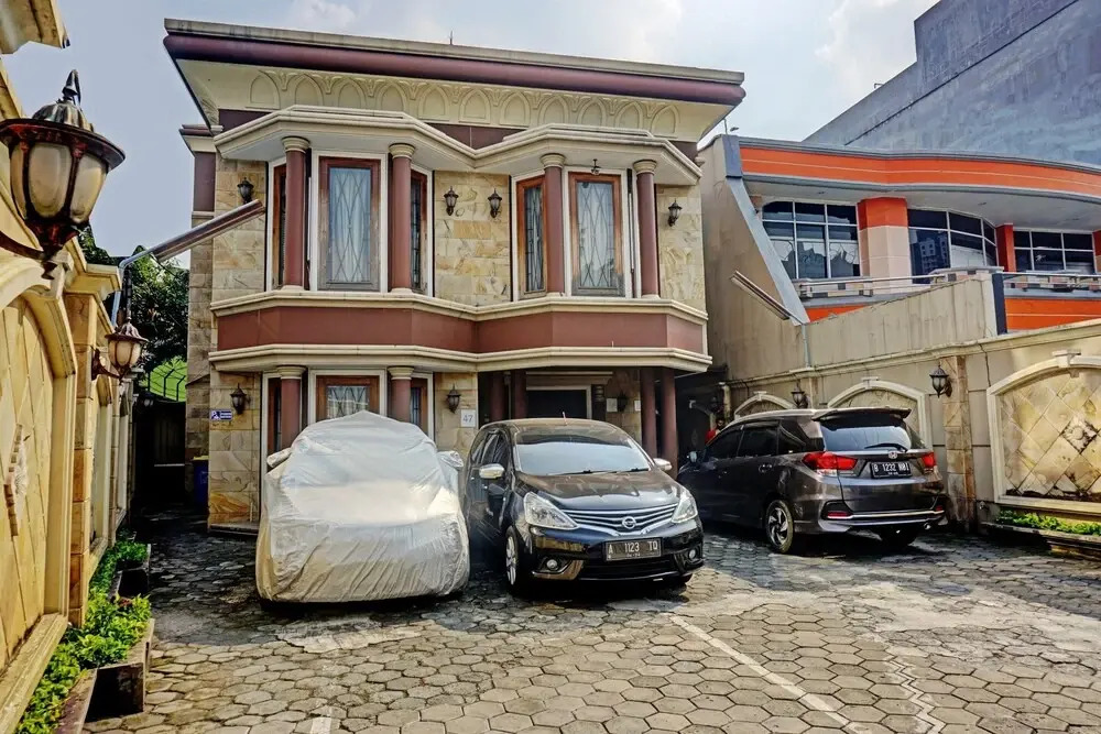 House Of Livina Mitra RedDoorz