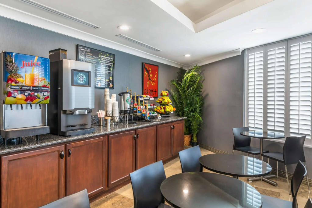 Best Western PLUS Avita Suites