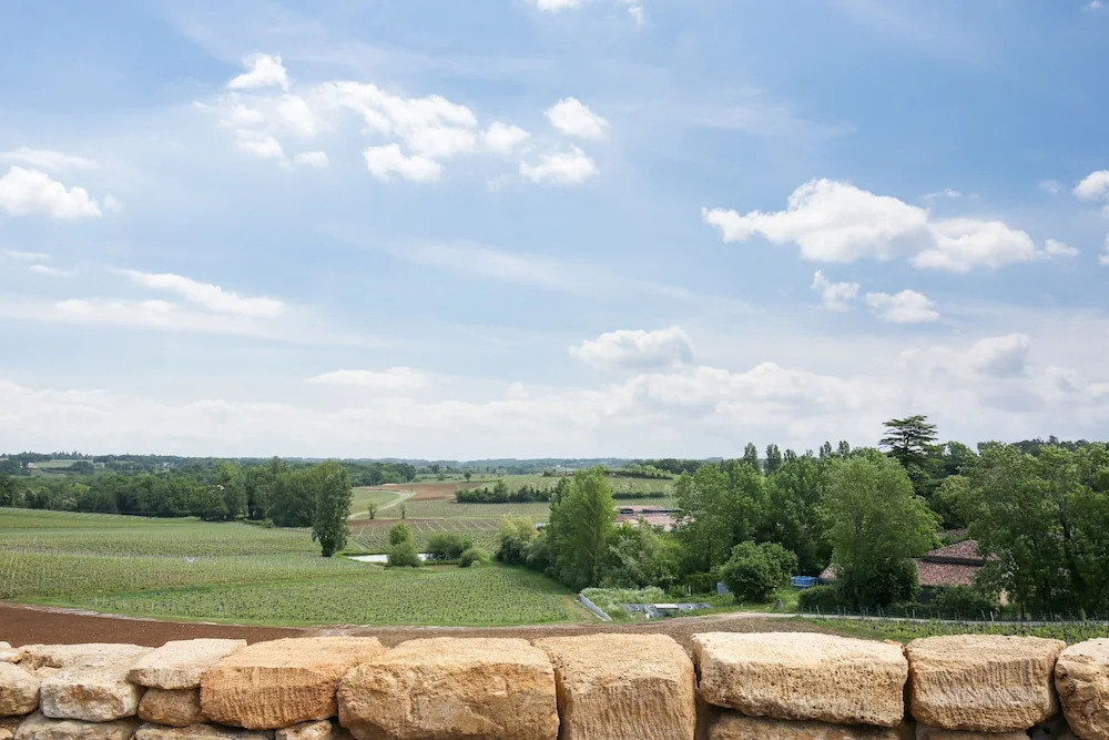 LOGIS DE VALANDRAUD