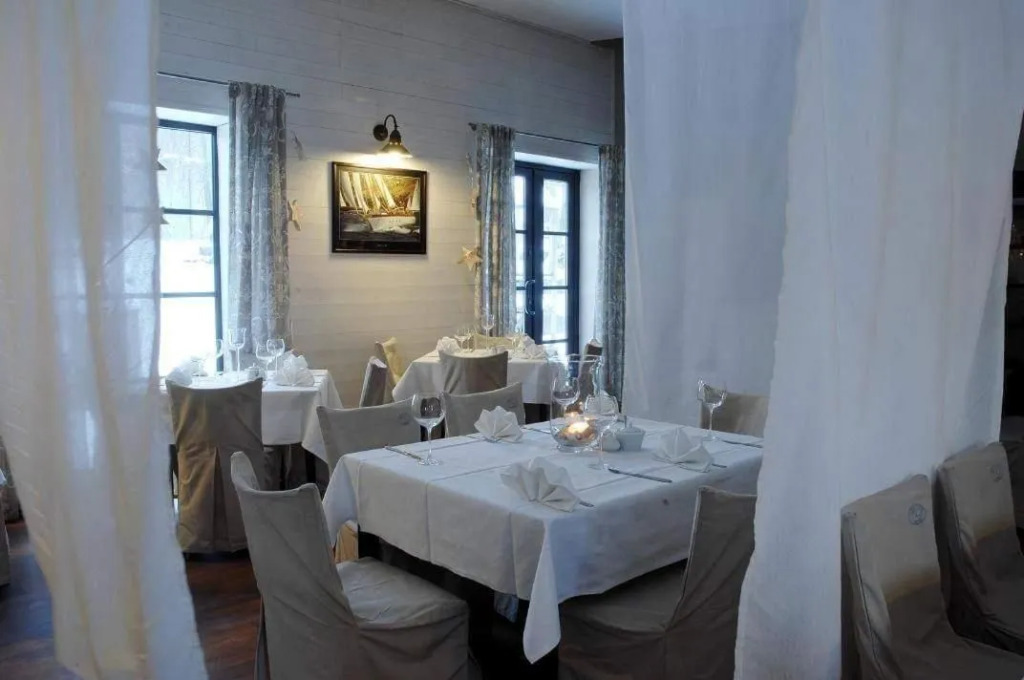 Hotel Portus