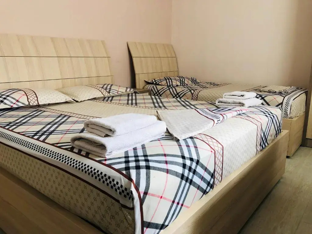 City Rooms and Studio Apartments