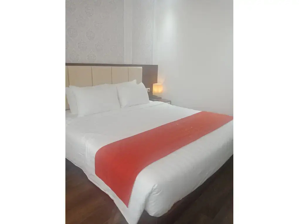 Luckful Hotel