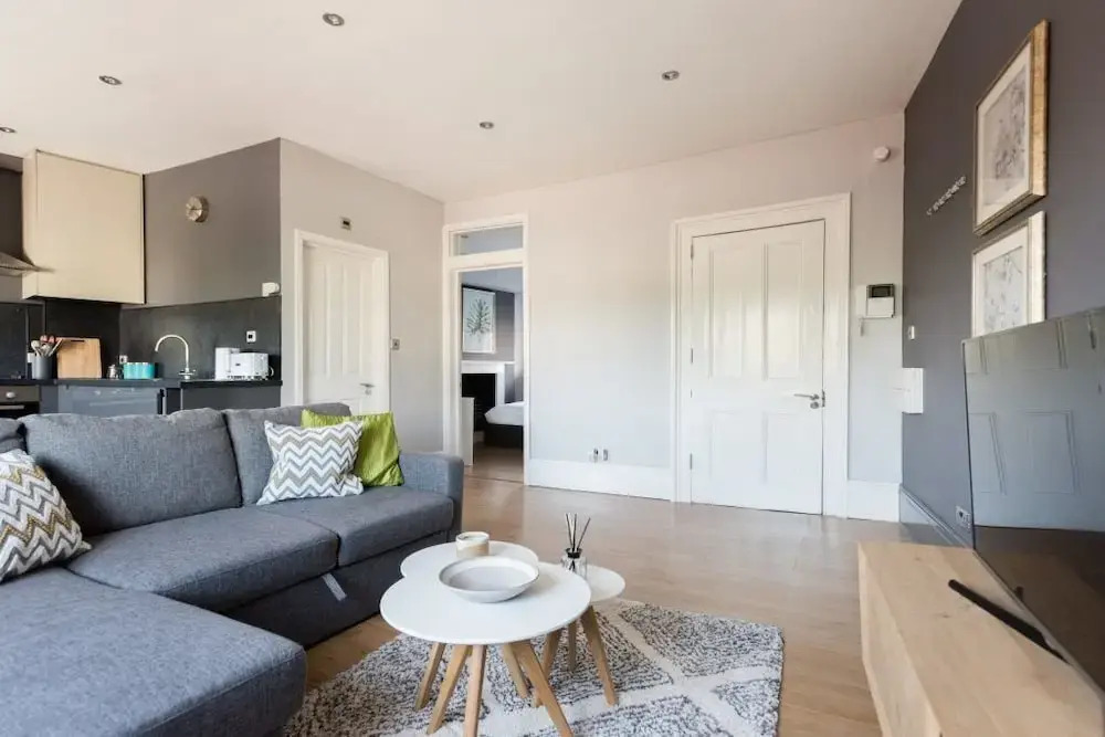 The Hippodrome House - Sleek & Stylish 1bdr Apartment in the Old City