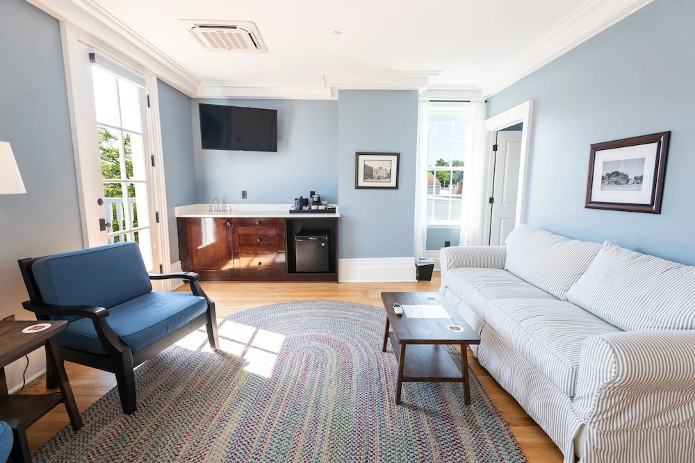 The Cadillac House Lexington, Tapestry Collection By Hilton