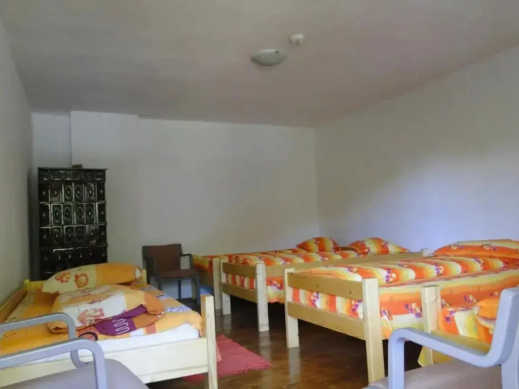 Cabana Cascada Cârnic