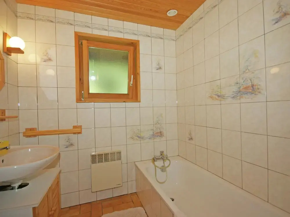 Wooden, Quietly-located Chalet With Garden on the Edge of the Forest in the French Countryside
