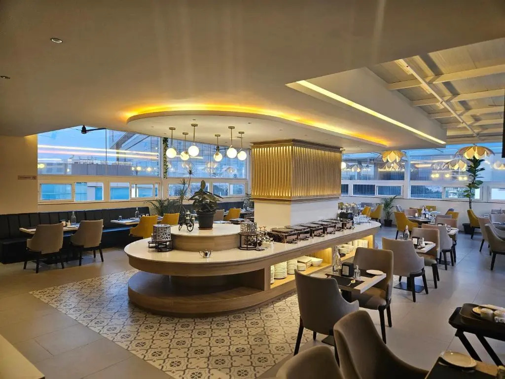 Hotel Lenexa by Bestinn Leisure