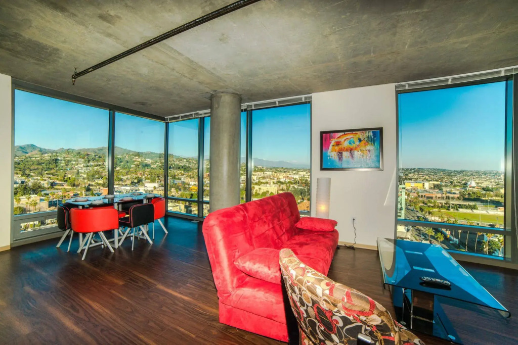 Hollywood Panorama Suites