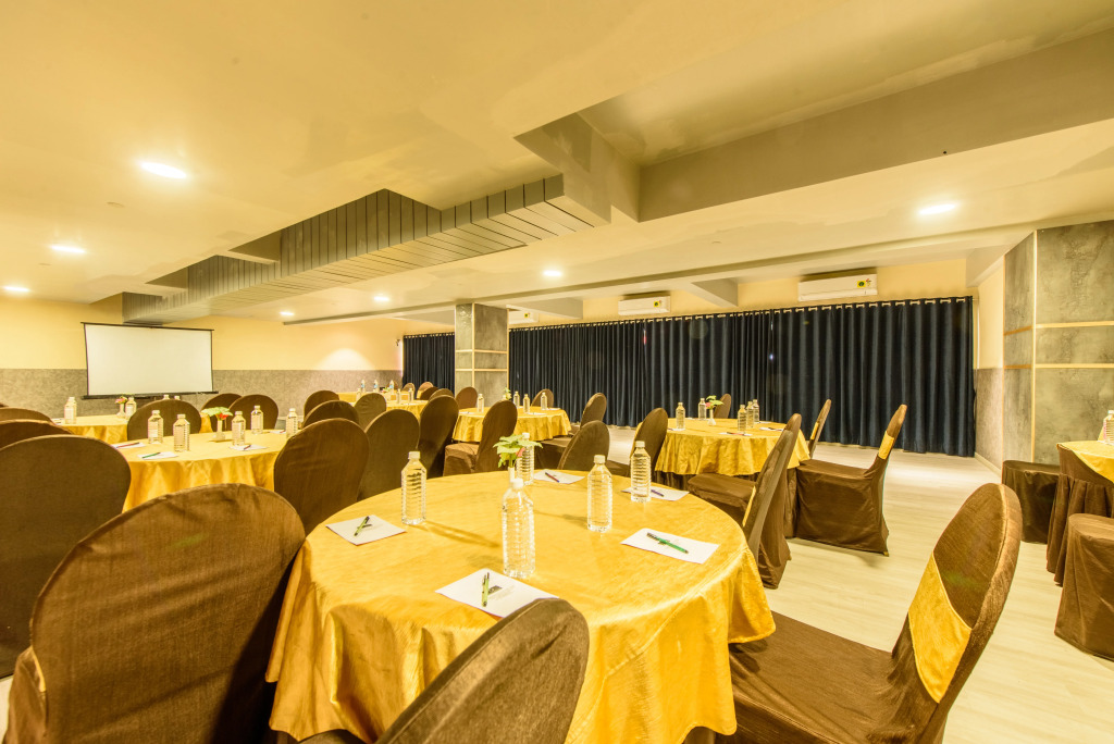Bangalore Gate Hotel & Conferences