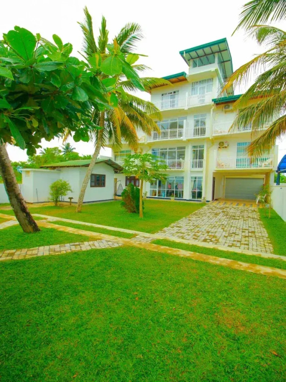 Onaro Beach View