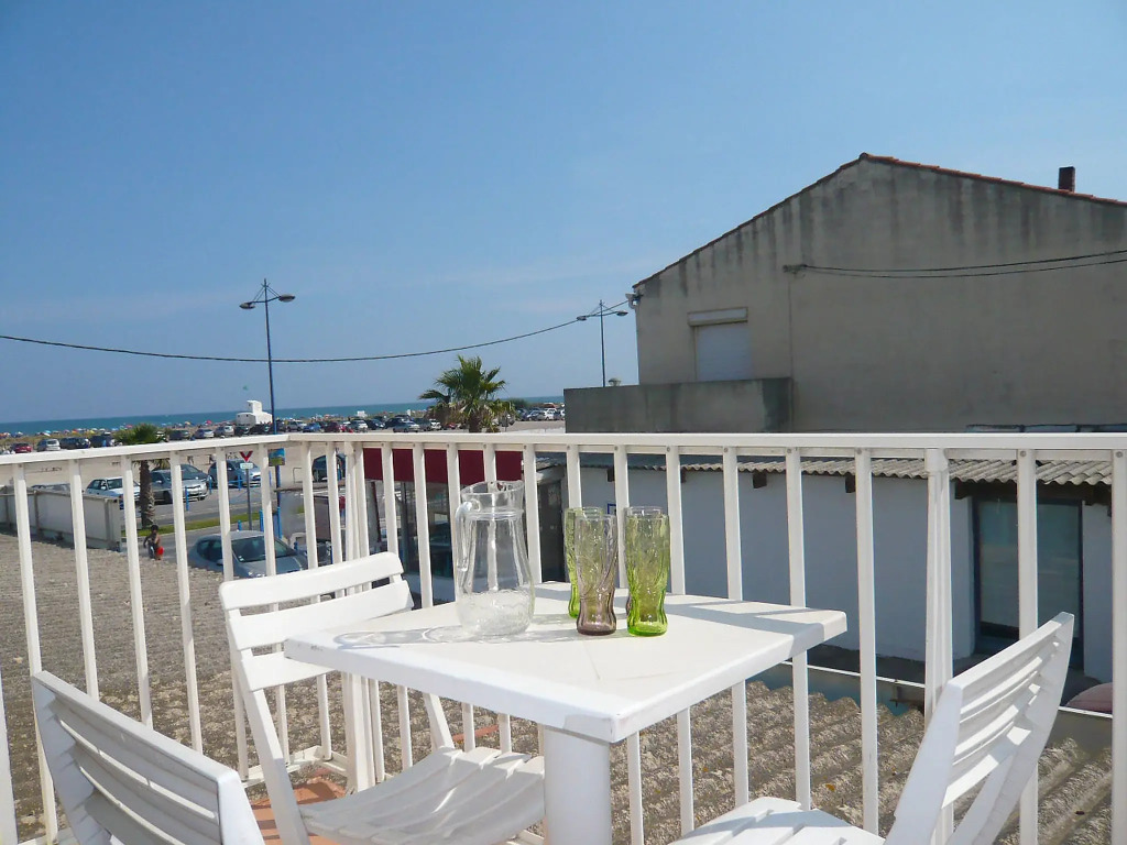 Apartment Vicente by Interhome