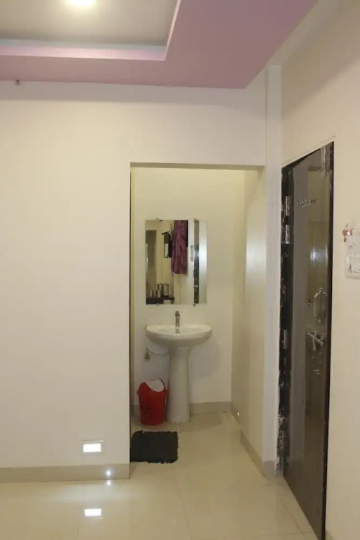 Hotel Radhika Inn