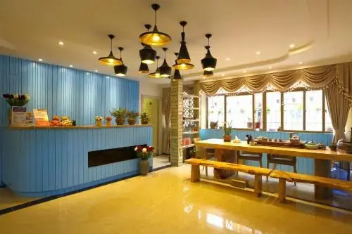 Haijiao Honglou Inn