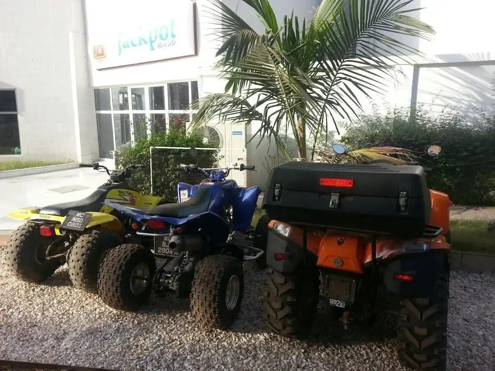 Woodpecker Resort Hotel
