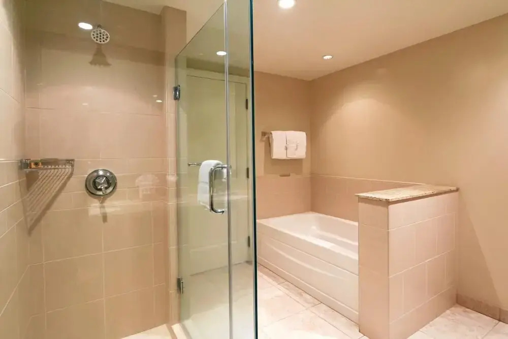 K B M Resorts- Hkk-443 Dual Master Suites, 2bd, Ocean Views, Easy Pool and Beach Access!