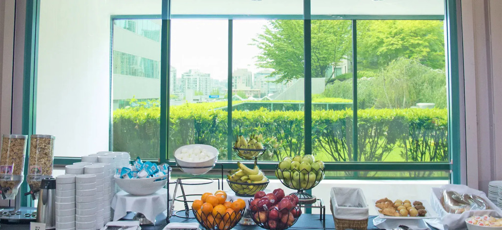 Rosedale on Robson Suite Hotel