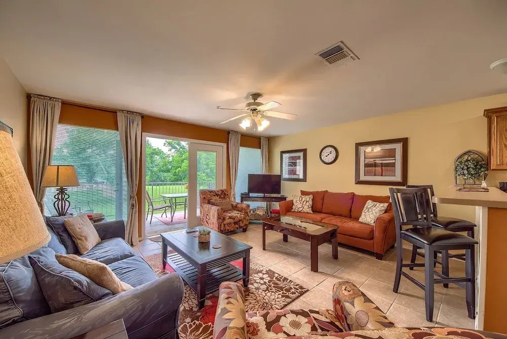 Ww E202 Schlitterbob Hideaway 3 Bedroom Condo by RedAwning