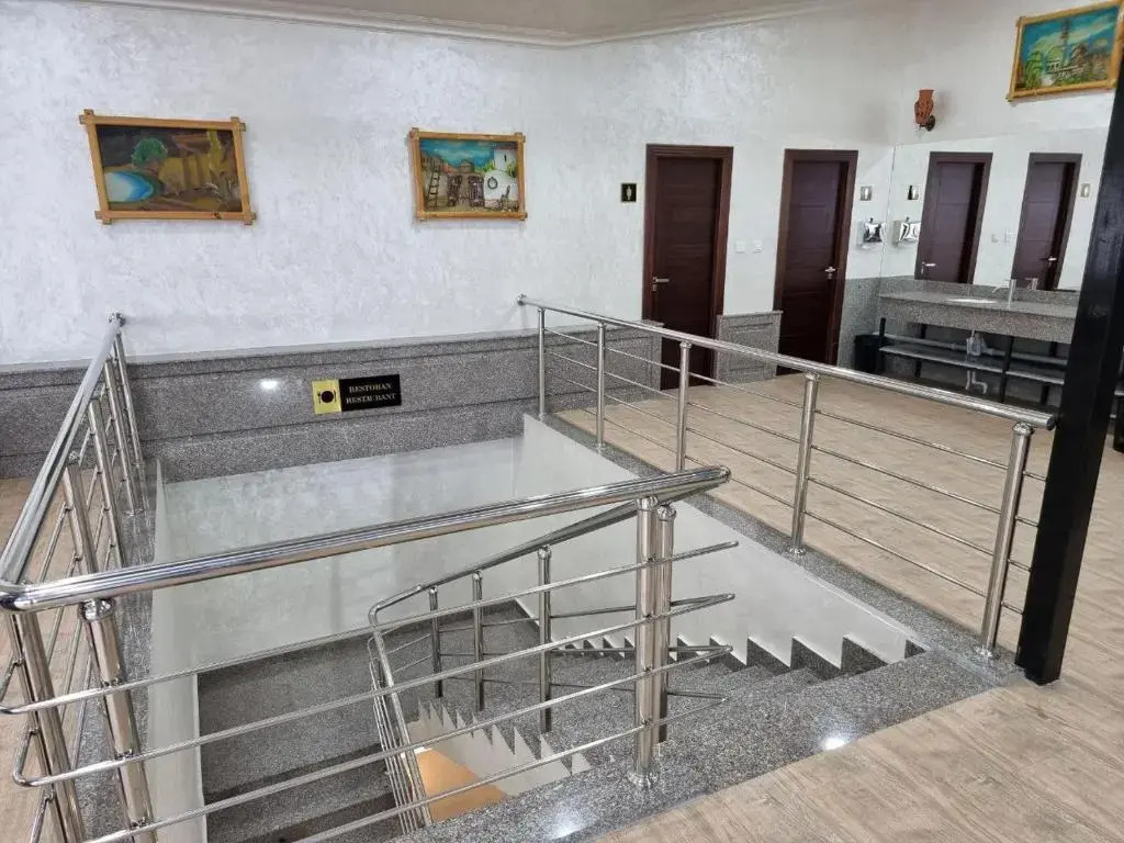 CHlNOR HOTEL