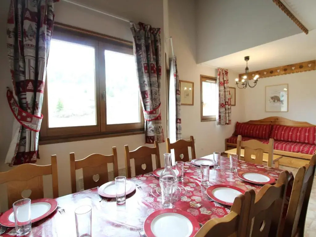 Appartement Lanslevillard, 5 pièces, 10 personnes - FR-1-508-85