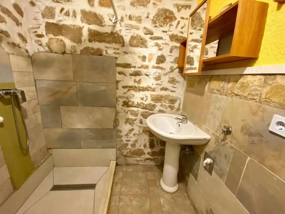 Voltera Apartments in Betina Old Town, with Parking Nearby