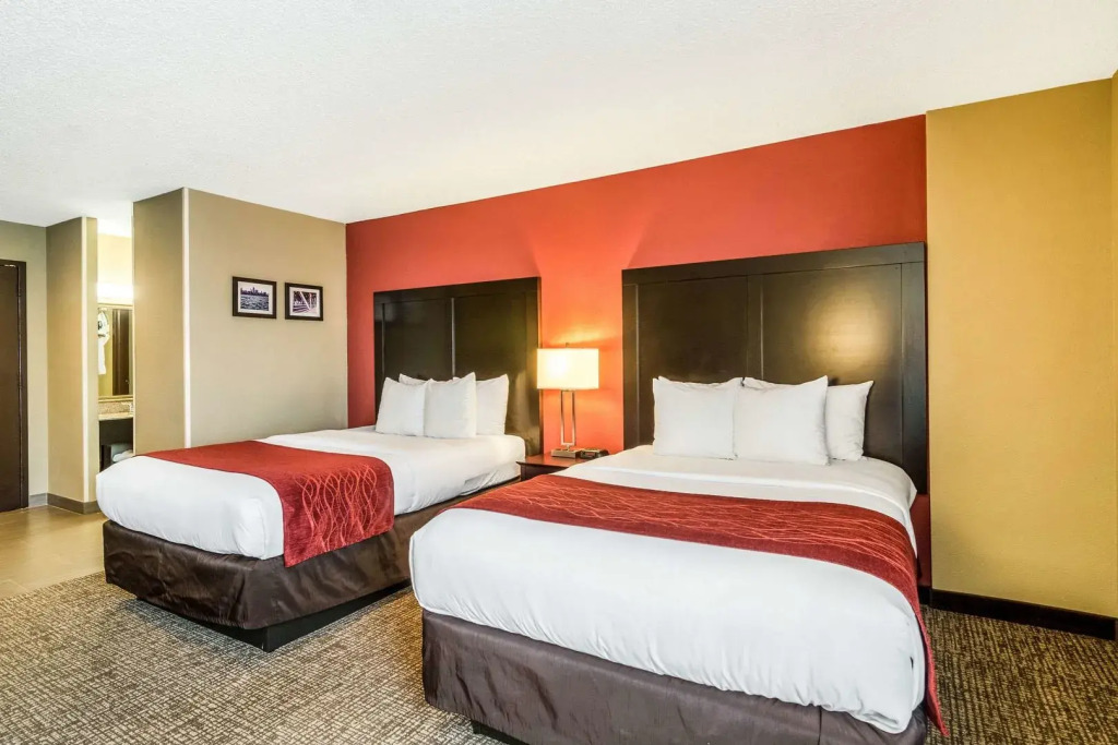 Spark by Hilton Des Plaines Chicago OHare