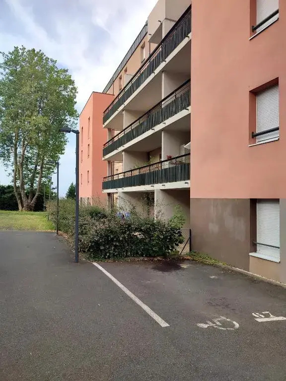 T2 En Centre Ville Avec Place de Parking Privative