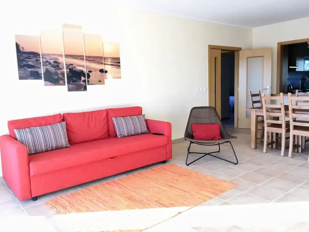Apartamento Junto à Praia na Arrifana, by Izibookings