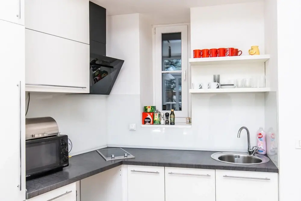 2bdr Apartment with the Balcony View-Best Location