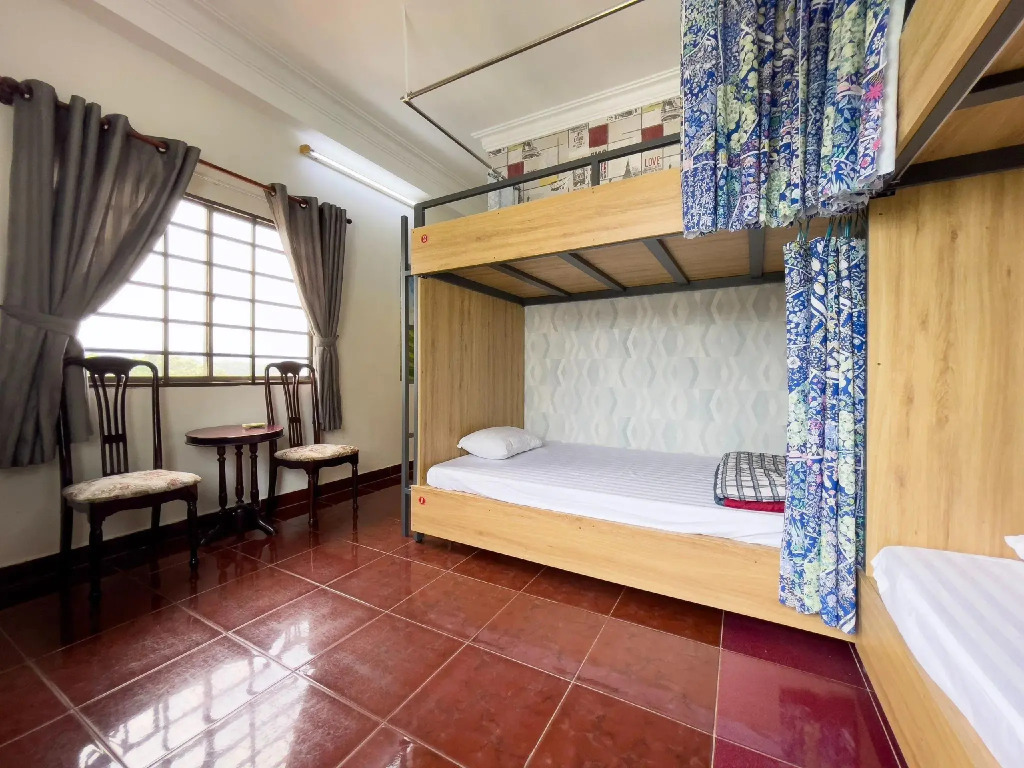 Little Brick Saigon Hotel