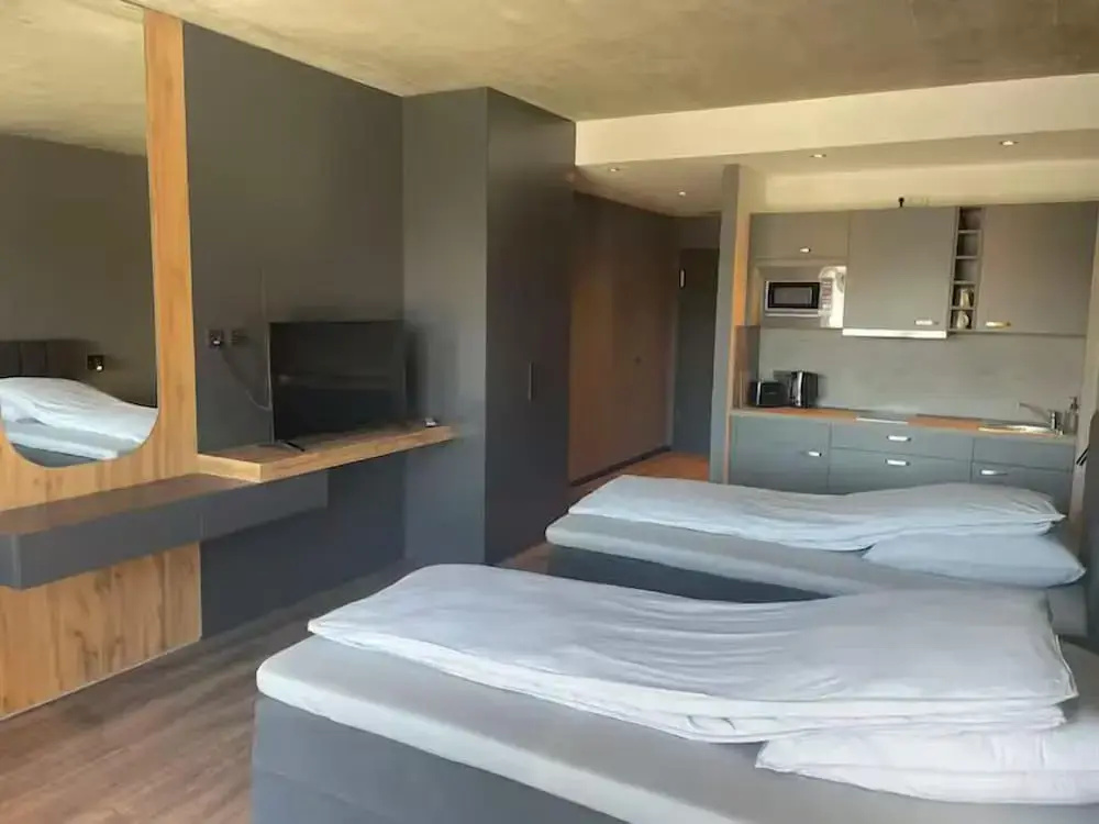A & B Apartment und -Zimmervermietung eGbr