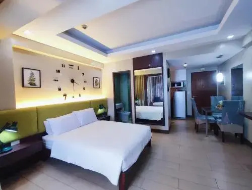 One Palm Tree Villas Near NAIA 3