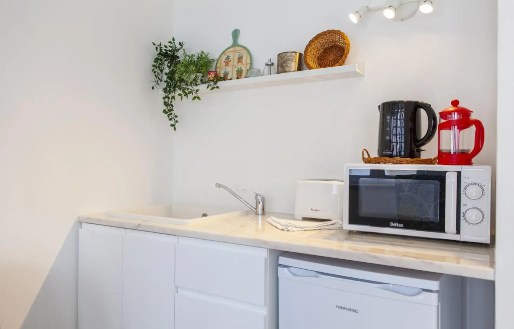 B48 - Olive Tree Street 2 Bed Apartement