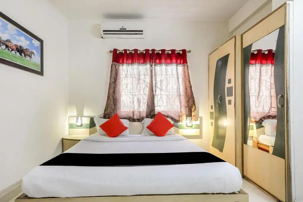 Capital O 3761 Hotel Shree Datta