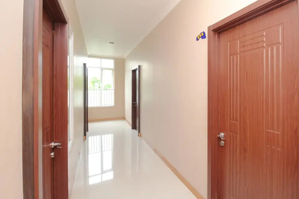 Airy Ranotana Sario Sam Ratulangi 222 Manado