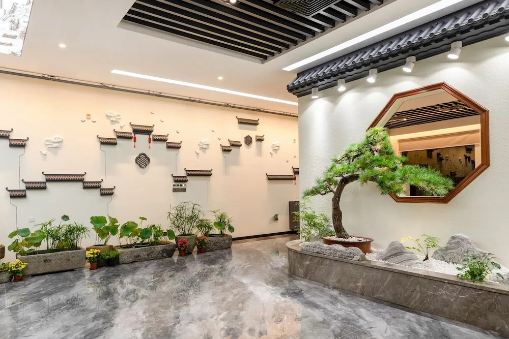 Haili Garden Hotel