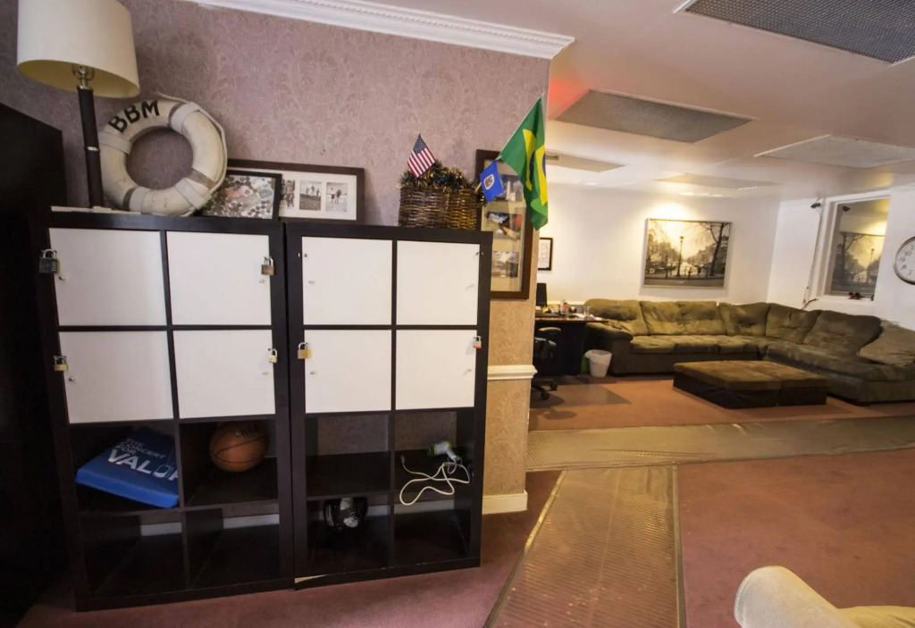 Duo Housing