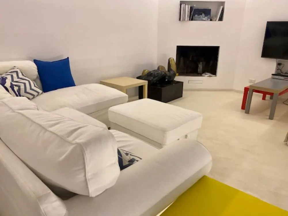 Designer Property Laid out Over 2 Floors In the Most Elegant Area Of Rome