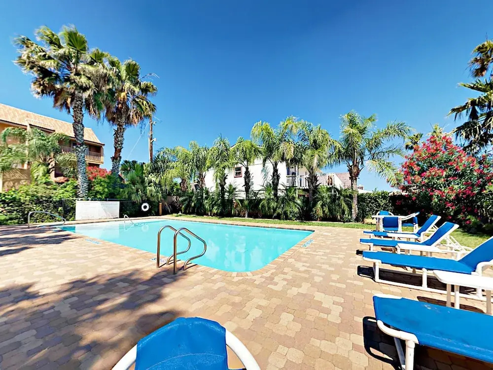 4br W/ Stunning Bay Views - Pool, Boat Slip 4 Bedroom Condo