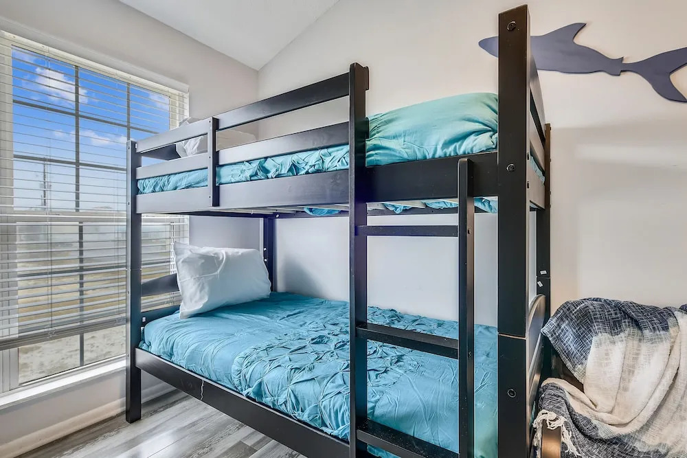 Feeling TipSea by Book That Condo