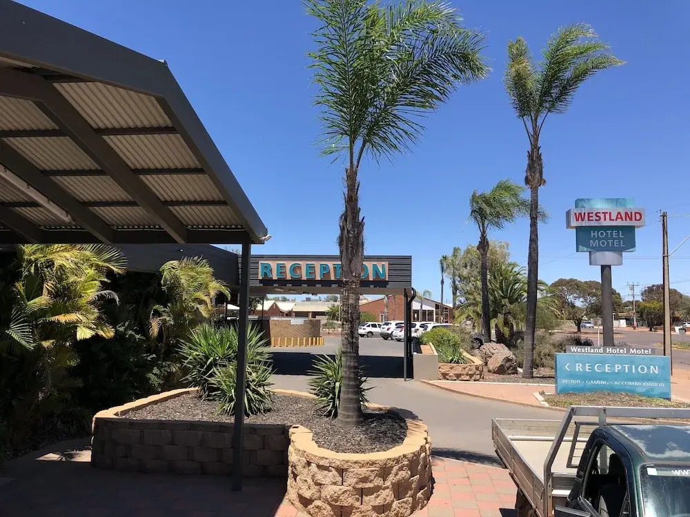 Westland Hotel Motel